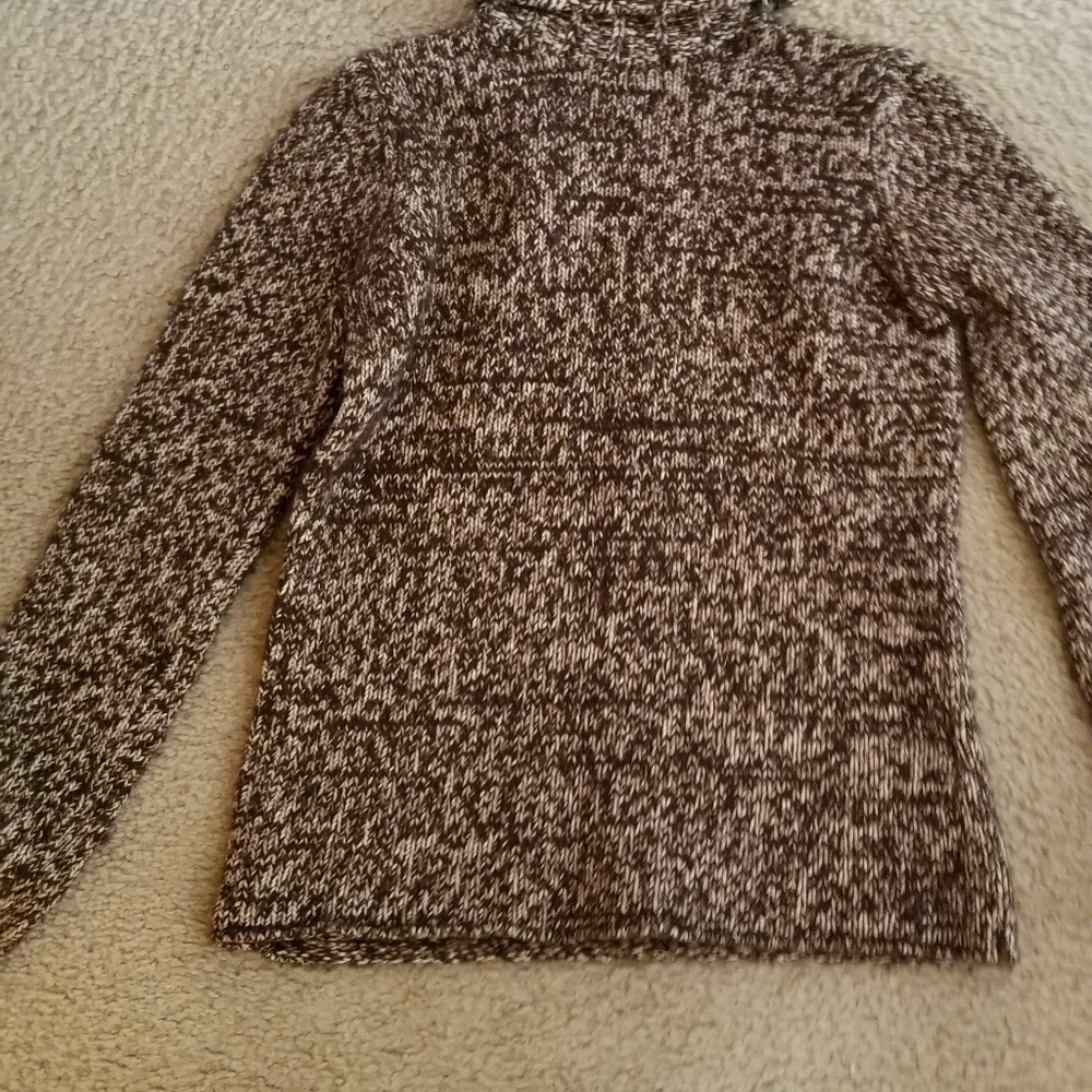 Like New Wool Turtleneck Sweaters!